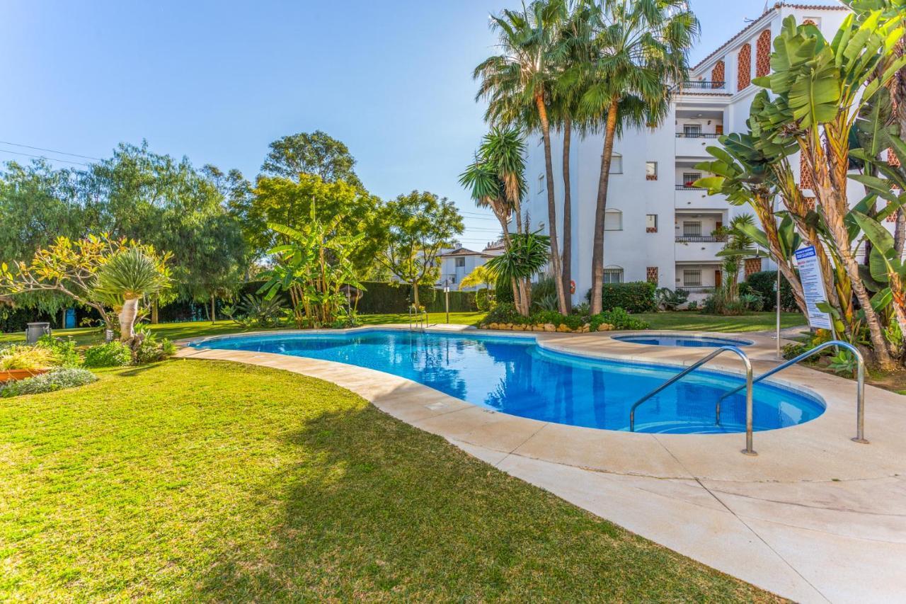 Gran Calahonda 2BR 2BA with terrace WIFI/AC/POOL Apartment Sitio de Calahonda Bagian luar foto